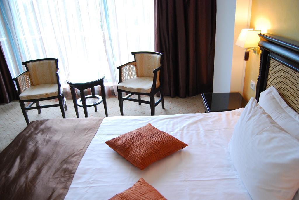Hotel Zodiac Constanta Ruang foto